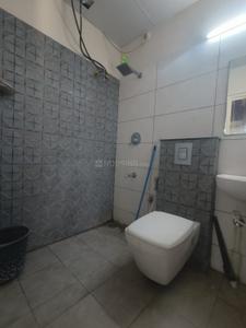 Bathroom Image of 600 Sq.ft 1 BHK Apartment / Flat for rent in Indira Nagar Bengaluru for Rs. 35001