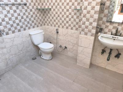 Image of 2250 Sq.ft 3 BHK Builder Floor for rent in Sector 9, Faridabad for Rs. 35000