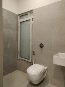 Common Bathroom Image of 670 Sq.ft 2 BHK Apartment / Flat for sale in Emerald Dotom Isle, Kandivali West Mumbai for Rs. 13600000