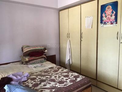 Bedroom Image of 700 Sq.ft 2 BHK Apartment / Flat for rent in Vile Parle East Mumbai for Rs. 95000