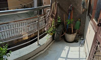 Balcony Image of 1000 Sq.ft 3 BHK Independent House for rent in Uttam Nagar New Delhi for Rs. 20000