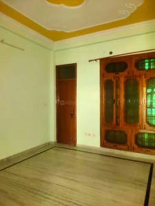 Bedroom Image of 1200 Sq.ft 2 BHK Builder Floor for rent in Gomti Nagar Lucknow for Rs. 18000