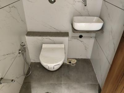 Common Bathroom Image of 1760 Sq.ft 3 BHK Apartment / Flat for sale in Harvi Helenium, Bopal Ahmedabad for Rs. 7500000
