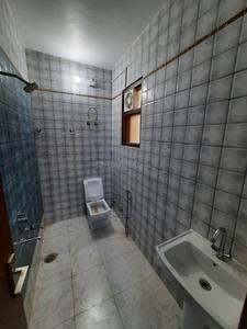 Bathroom Image of 5200 Sq.ft 5 BHK Villa for sale in Sector 93B Noida for Rs. 150000000