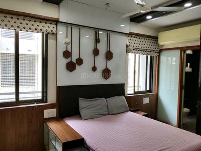 Bedroom Image of 3000 Sq.ft 3 BHK Apartment / Flat for rent in Sangani Shaligram Lakeview, Vaishno Devi Circle Ahmedabad for Rs. 50000