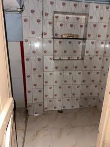 Bathroom Image of 1000 Sq.ft 2 BHK Independent House for rent in Sadikpur Patna for Rs. 6000