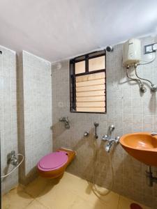 Bathroom Image of 600 Sq.ft 1 BHK Apartment / Flat for sale in Dahisar West Mumbai for Rs. 11000000