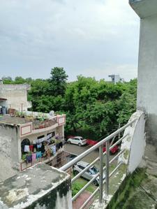 Balcony Image of 2012 Sq.ft 3 BHK Independent House for sale in Govindpuram Ghaziabad for Rs. 7000000
