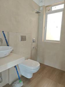 Common Bathroom Image of 750 Sq.ft 2 BHK Apartment / Flat for rent in Tridhaatu Morya, Chembur Mumbai for Rs. 80000