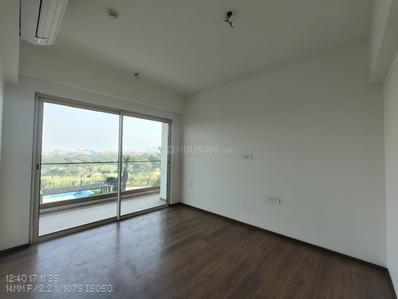 Bedroom Image of 3011 Sq.ft 3.5 BHK Apartment / Flat for sale in Sector 128 Noida for Rs. 68500000