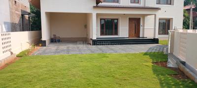 Image of 3000 Sq.ft 4 BHK Independent House for sale in Kuttoor, Thrissur for Rs. 19500000