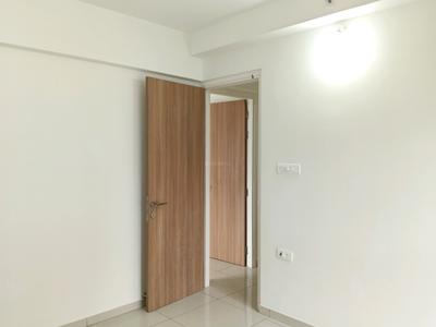 Bedroom Image of 1300 Sq.ft 3 BHK Apartment / Flat for rent in Godrej Emerald, Kasarvadavali Thane for Rs. 37998