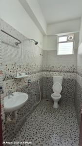 Bathroom Image of 877 Sq.ft 2 BHK Apartment / Flat for sale in Yukta Avenue, Kesarapalle Vijayawada for Rs. 4500000