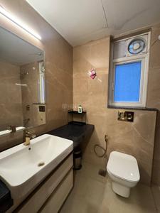 Bathroom Image of 1440 Sq.ft 3 BHK Apartment / Flat for sale in Smartworld Orchard, Sector 61 Gurgaon for Rs. 20000000