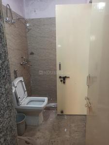 Bathroom Image of 1490 Sq.ft 1 BHK Apartment / Flat for rent in DDA Flats Sarita Vihar, Sarita Vihar New Delhi for Rs. 48500