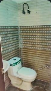 Bathroom Image of 900 Sq.ft 1 BHK Builder Floor for rent in Vasundhara Ghaziabad for Rs. 13000