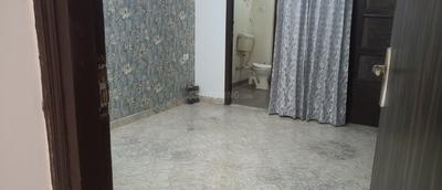 Bedroom Image of 1200 Sq.ft 3 BHK Builder Floor for sale in Vikaspuri New Delhi for Rs. 14500000