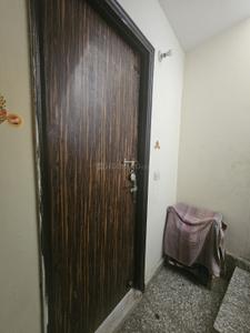 Bedroom Image of 900 Sq.ft 2.5 BHK Builder Floor for sale in Ramesh Nagar New Delhi for Rs. 6900000