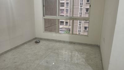 Living Room Image of 610 Sq.ft 1 BHK Apartment / Flat for rent in Lodha Amara, Kolshet Thane for Rs. 28000