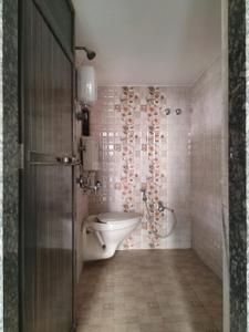 Bathroom Image of 680 Sq.ft 1 BHK Apartment / Flat for sale in GM Sai Ashish, Nalasopara East Nala Sopara for Rs. 4300000