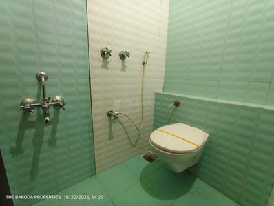 Bathroom Image of 2000 Sq.ft 4 BHK Duplex for rent in Gotri Vadodara for Rs. 25000