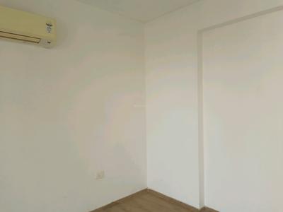 Bedroom Image of 1850 Sq.ft 3 BHK Apartment / Flat for sale in Raheja Vedaanta, Sector 108 Gurgaon for Rs. 16500000