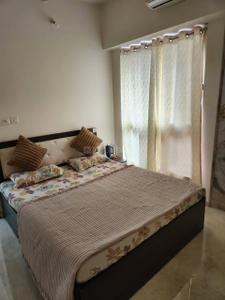 Bedroom Image of 620 Sq.ft 1 BHK Apartment / Flat for rent in Lodha Amara, Kolshet Thane for Rs. 35000