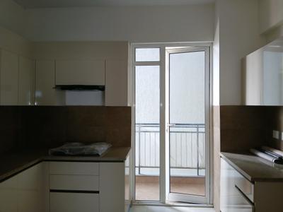 Kitchen Image of 2700 Sq.ft 4 BHK Apartment / Flat for sale in Godrej Meridien by Godrej Properties Ltd. , Sector 103 Gurgaon for Rs. 46000000