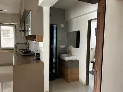 Kitchen Image of 1260 Sq.ft 2 BHK Apartment / Flat for rent in Grand Riviera, Paldi Ahmedabad for Rs. 42000