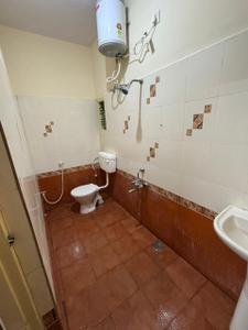 Bathroom Image of 1050 Sq.ft 2 BHK Builder Floor for rent in Kalyan Nagar Bengaluru for Rs. 20000