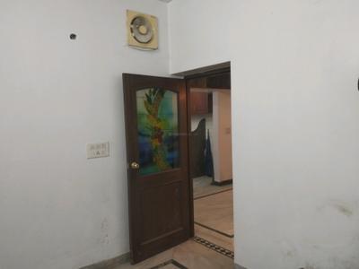 Bedroom Image of 1050 Sq.ft 3 BHK Apartment / Flat for sale in GH 14 DDA MIG, Paschim Vihar New Delhi for Rs. 15500000