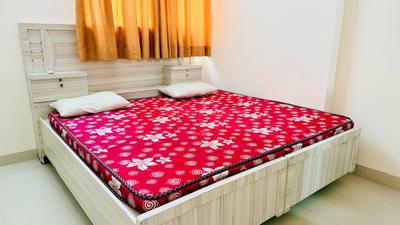 Bedroom Image of 940 Sq.ft 2 BHK Apartment / Flat for sale in Palasia Indore for Rs. 10400000