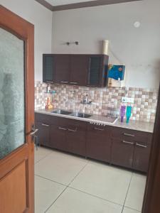 Kitchen Image of 1800 Sq.ft 2 BHK Builder Floor for rent in Sector 32A Ludhiana for Rs. 21000
