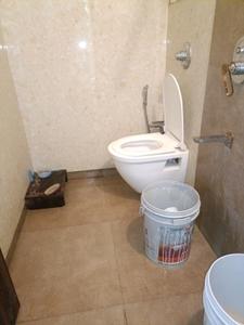 Common Bathroom Image of 750 Sq.ft 1 BHK Apartment / Flat for sale in Tharwanis Sky View, Kharghar Navi Mumbai for Rs. 7000000