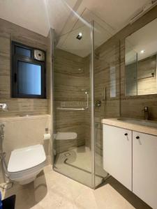 Bathroom Image of 5000 Sq.ft 4 BHK Apartment / Flat for sale in Lodha World Towers, Lower Parel Mumbai for Rs. 425000000