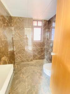 Bathroom Image of 2250 Sq.ft 3 BHK Apartment / Flat for sale in Vaishno Devi Circle Ahmedabad for Rs. 11500000