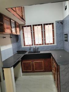 Kitchen Image of 1100 Sq.ft 2 BHK Independent House for rent in Halasuru Bengaluru for Rs. 35000