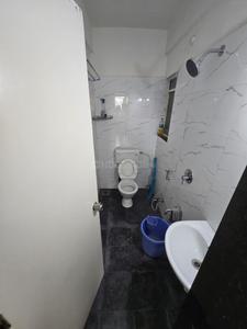 Bathroom Image of 650 Sq.ft 1 BHK Apartment / Flat for rent in Goel Ganga Fernhill, Undri Pune for Rs. 16000