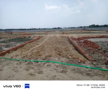 Image of 270 Sq.ft Residential Plot / Land for sale in Girdharpur, Greater Noida for Rs. 600000