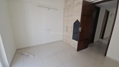 Bedroom Image of 2185 Sq.ft 3 BHK Apartment / Flat for rent in Sunworld Arista, Sector 168 Noida for Rs. 45000