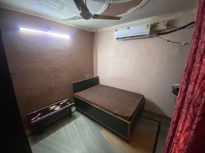 Bedroom Image of 400 Sq.ft 1 RK Builder Floor for rent in Nawada New Delhi for Rs. 11000