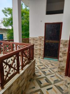 Balcony Image of 750 Sq.ft 2 BHK Builder Floor for rent in Narayanpur Varanasi for Rs. 6000