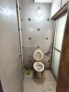 Bathroom Image of 1250 Sq.ft 2 BHK Apartment / Flat for rent in Ambawadi Ahmedabad for Rs. 22000