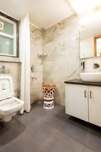 Image of 1500 Sq.ft 3 BHK Builder Floor for rent in Bandra West, Mumbai for Rs. 250000