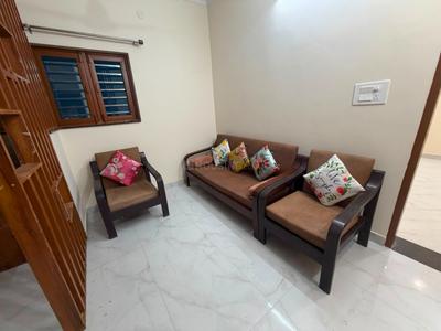 Hall Image of 1500 Sq.ft 2 BHK Builder Floor for rent in Vasant Vihar Phase 1 Dehradun for Rs. 24000