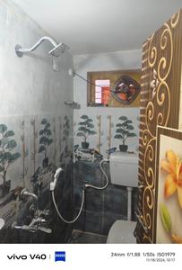Bathroom Image of 1650 Sq.ft 2 BHK Independent House for rent in Kaikaluru Eluru for Rs. 7000