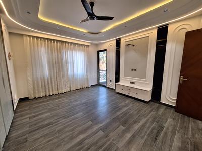 Bedroom Image of 2800 Sq.ft 4 BHK Builder Floor for sale in Ansal Versalia, Sector 67 Gurgaon for Rs. 35000000