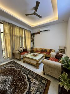 Hall Image of 3600 Sq.ft 8 BHK Independent House for sale in Kaushambi Ghaziabad for Rs. 65000000