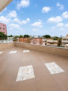 Balcony Image of 2300 Sq.ft 4 BHK Duplex for sale in Lake Gardens Kolkata for Rs. 27600000