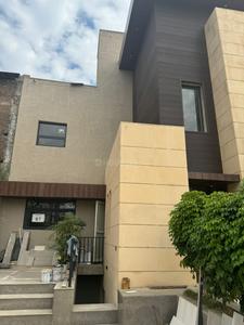 Image of 3500 Sq.ft 5 BHK Independent House for sale in Sector 33, Gurgaon for Rs. 160000000